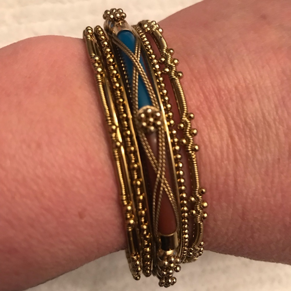 Set of 5 bracelets